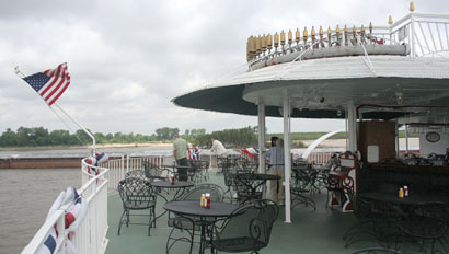 American Queen, River Grill